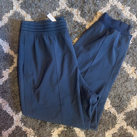 lululemon athletica Pants - NWOT lululemon navy blue size 10 joggers